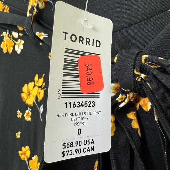 NEW Torrid Black and Yellow Floral Challis Tie Front Tapered Ankle Pants Size 0 - Picture 11 of 12